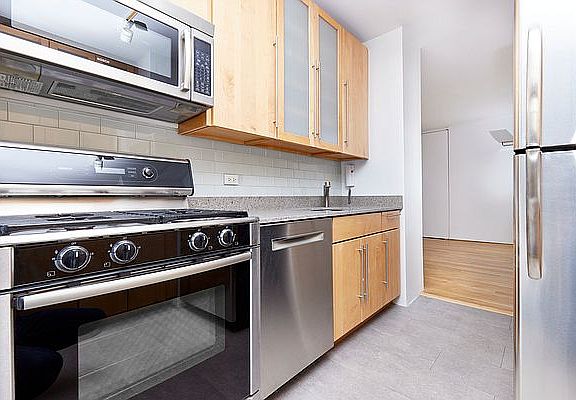 4th image of 345 E 80th St APT 14F