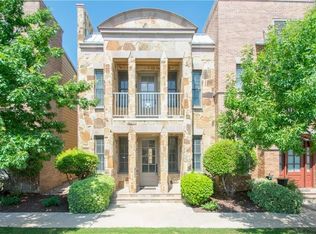 1206 S Adams St, Fort Worth, TX 76104