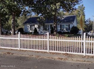 20 Roland Ct, Burgaw, NC 28425