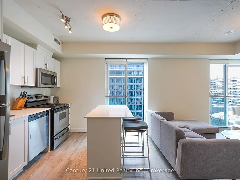 100 Bond St E #229 — Photo 13