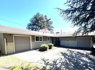 1901 Crestbrook Rd, Medford, OR 97504