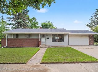 2100 Bruce Ave, Lansing, MI 48915
