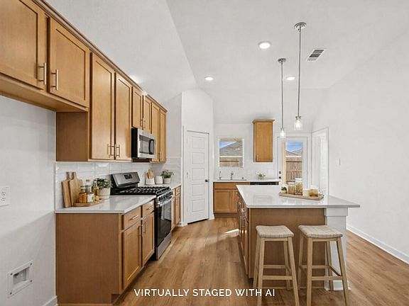 2nd image of 22454 Douglas Ct