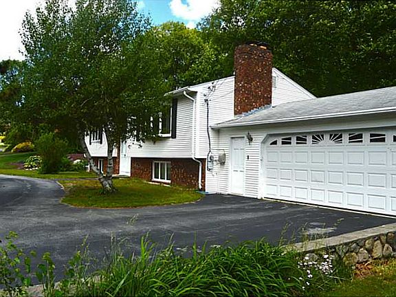 2nd image of 29 Sweet Hill Dr