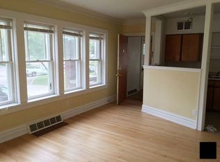 406 Castle Pl APT B, Madison, WI 53703