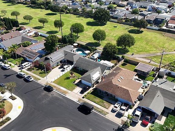 5th image of 17464 Santa Maria St