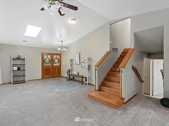 5th image of 2622 S East Camano Dr