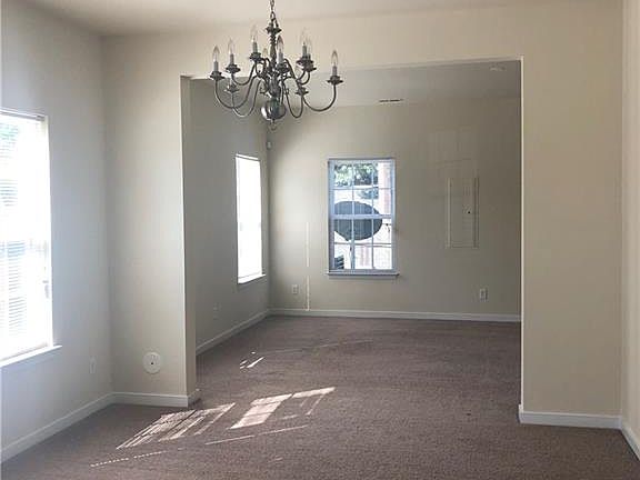5th image of 3949 Eagle Dr