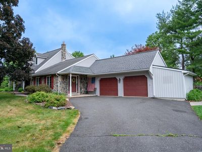 1397 Edgeview St, East Greenville, PA, 18041