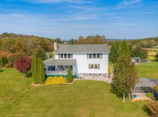 240 Rifton Ln NE, Pilot, VA 24138