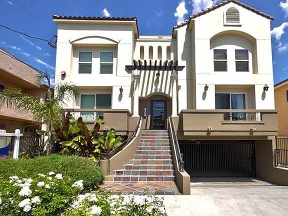 Valley Village Townhouse