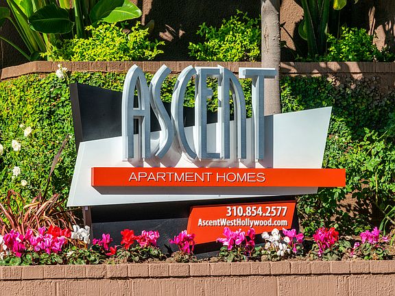 2nd image of 949 Larrabee St APT 207