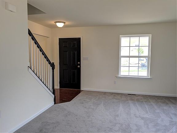 2nd image of 4929 Coatbridge Ln
