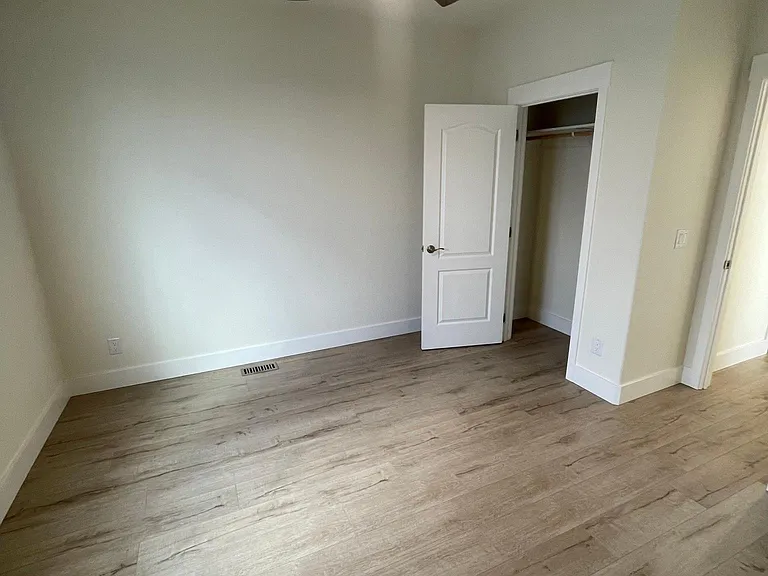 920 Capitola Ave #26 — Photo 16