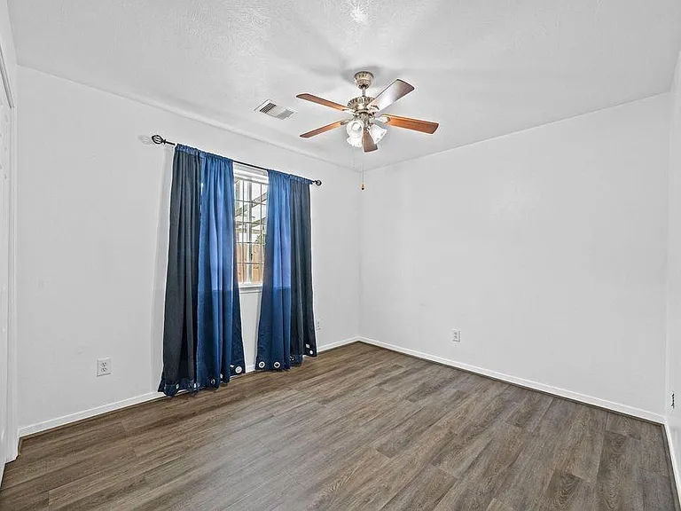 8131 Golden Trace Ct — Photo 7