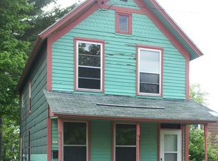 202 5th St, Houghton, MI 49931