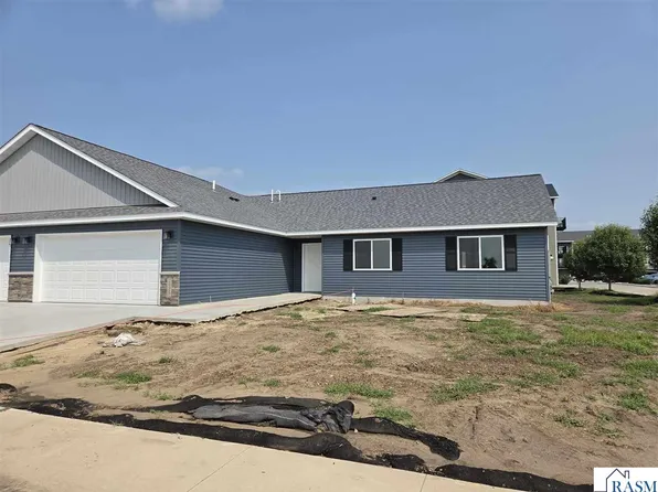 2025 Clark St, Saint Peter, MN 56082