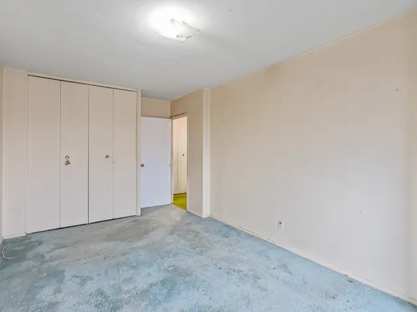 90-50 Union Turnpike image 15 of 23