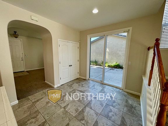 4th image of 2429 Sheldon Dr