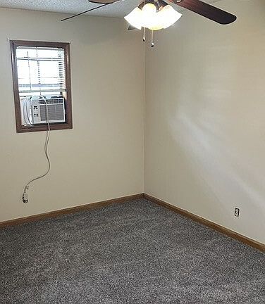 3rd image of 1152 S Glenn Ave APT B