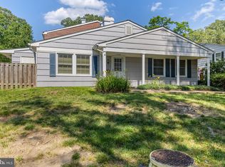 1746 Woodridge Ct, Crofton, MD 21114