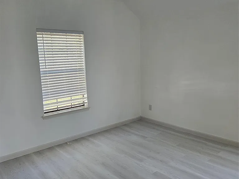 16203 Dryberry Ct — Photo 8