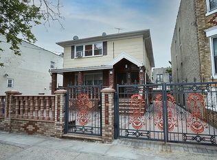 56 Autumn Ave, Brooklyn, NY 11208
