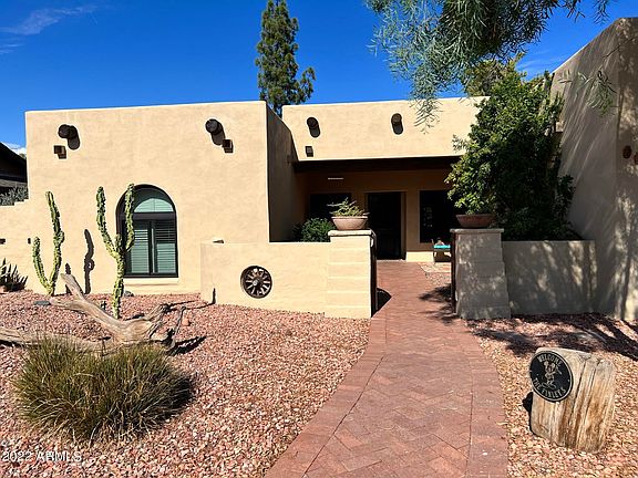 2nd image of 2325 S Playa