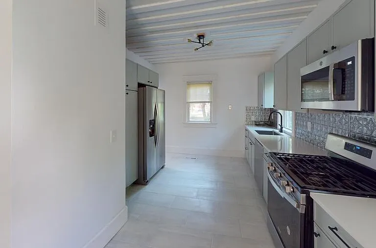 1132 Michigan Ave #1132MICH — Photo 3