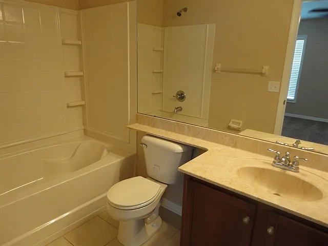 18025 Cypress Bay Pkwy — Photo 12