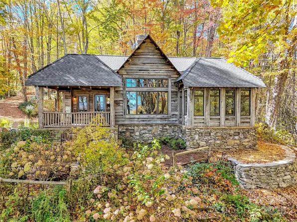 406 Pine Moss Trl, Hot Springs, NC 28743