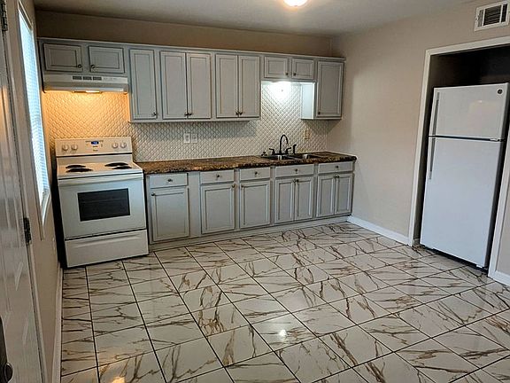 5th image of 306 N Gilmer St #114