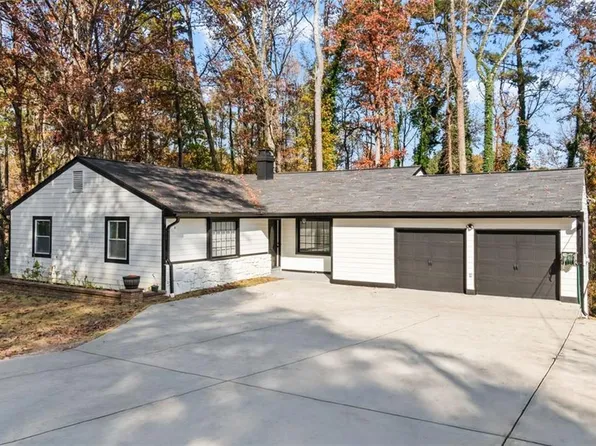 1018 Fellsridge Ct, Stone Mountain, GA 30083