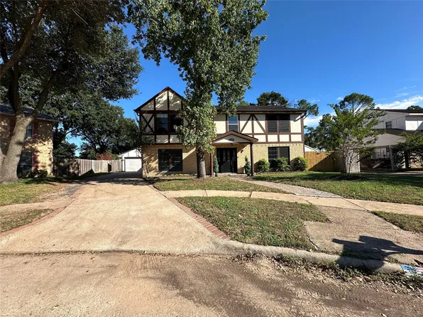 8326 Carver Rd, Houston, TX 77088