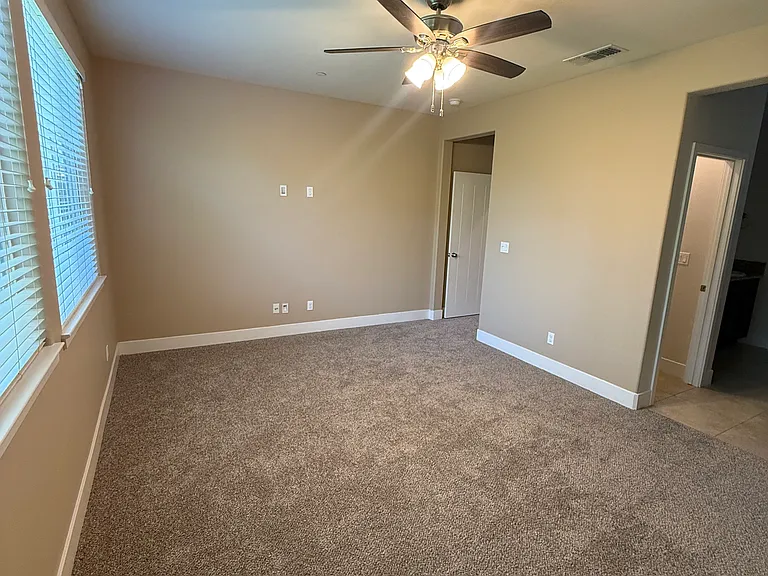 6684 E Farrin Ave — Photo 13