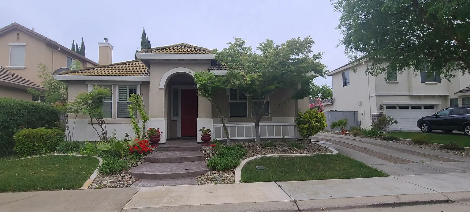 9204 Bearint Way photo 1