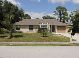 9057 Pineapple Rd, Fort Myers, FL 33967