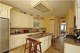 3rd image of 2115 Mountain Lake Dr