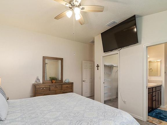 5th image of 5852 Evatt Pl