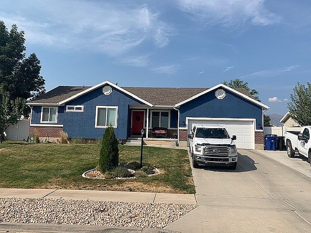 1st image of 2783 E Canyon Crest Dr