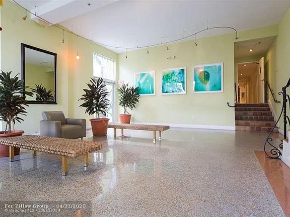 2nd image of 420 15th St APT 108