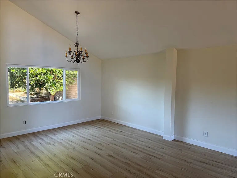 21417 Germain St — Photo 8