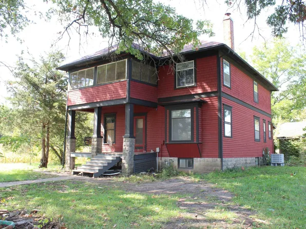 424 N 5th St, Quenemo, KS 66528