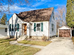 1221 2nd St, Brookings, SD 57006