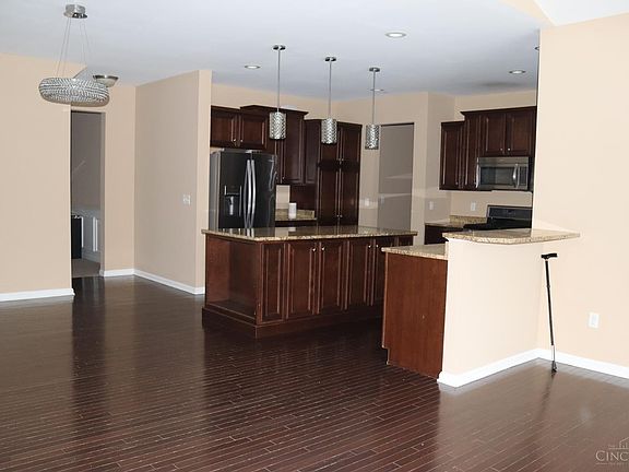 5th image of 1206 Fox Horn Ct