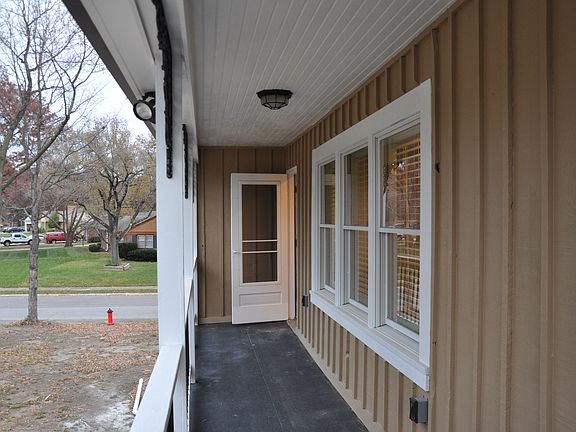 5th image of 1301-1303 Meadow Lake Pkwy