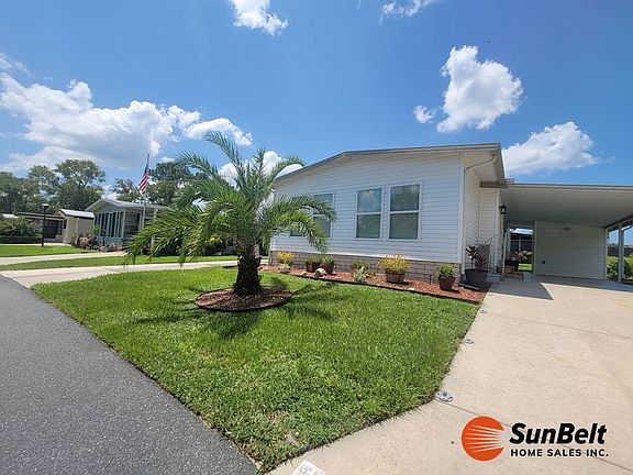 2nd image of 1102 W Gleneagles Rd