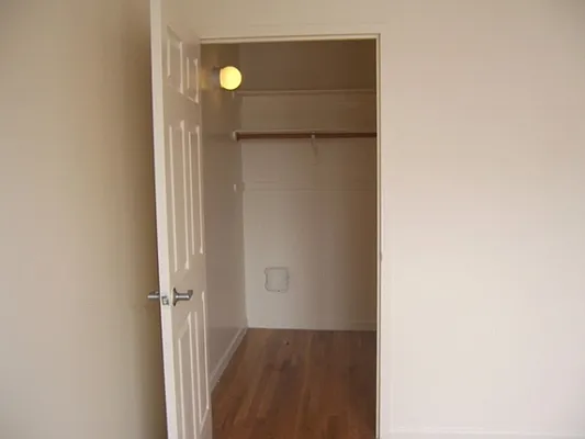 Rented by MNS | media 18