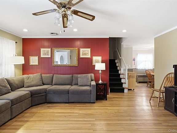 5th image of 3902 Clove Court