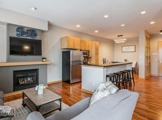 3640 Wooddale Ave S UNIT 220, Minneapolis, MN 55416